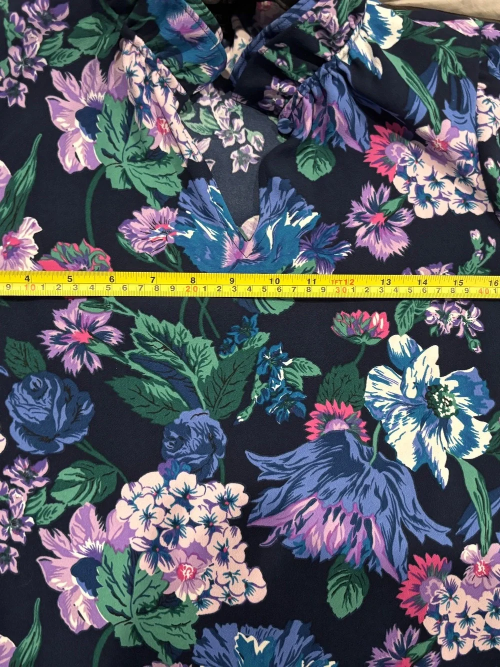 J.CREW Ruffleneck Top Women's Foral 365 Crepe XS  Multicolor